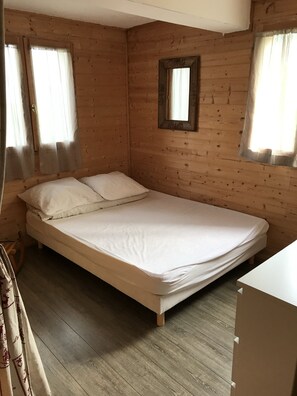 5 bedrooms