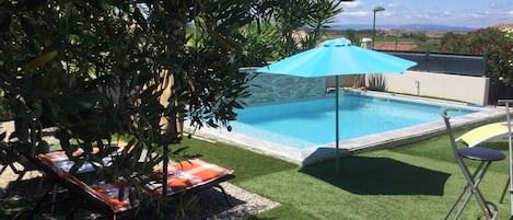 Piscina externa, piscina aquecida