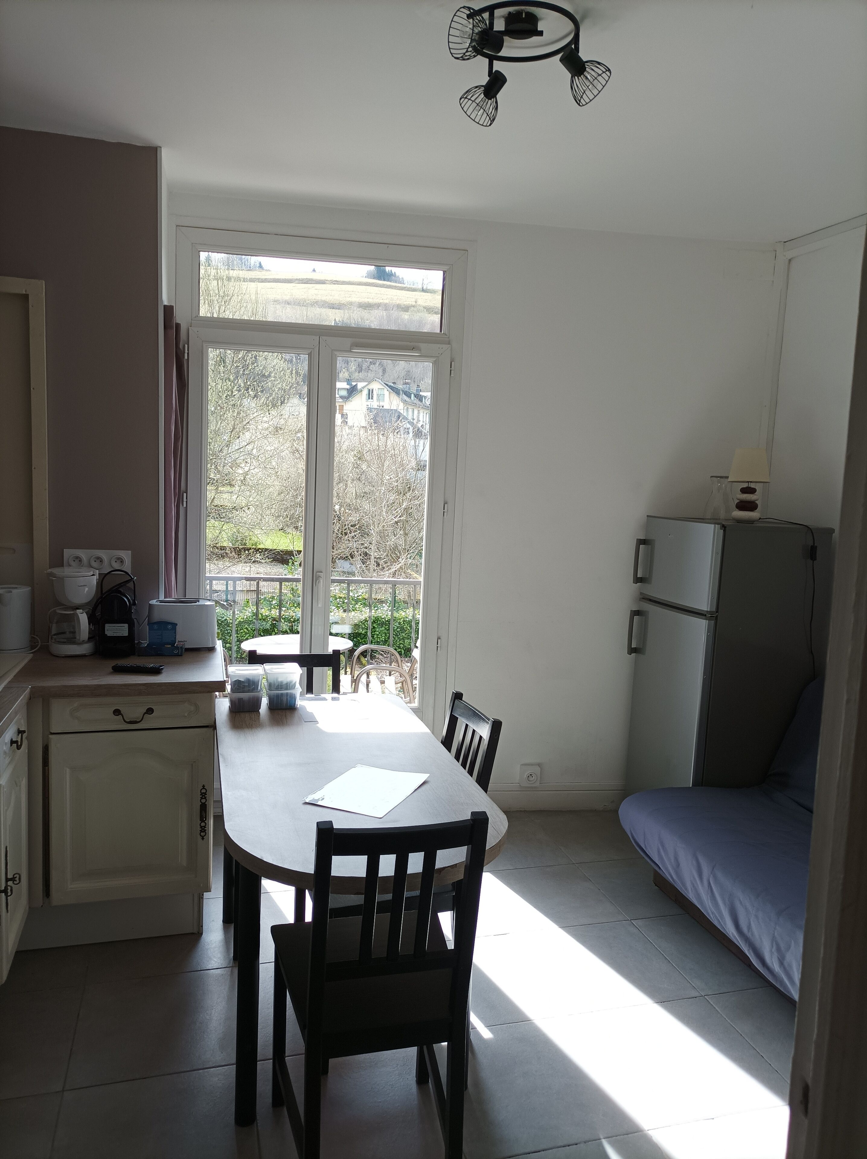 RENOVATED FURNITURE A NINE TWO STEPS FROM THE CITY CENTER AND THERMAL