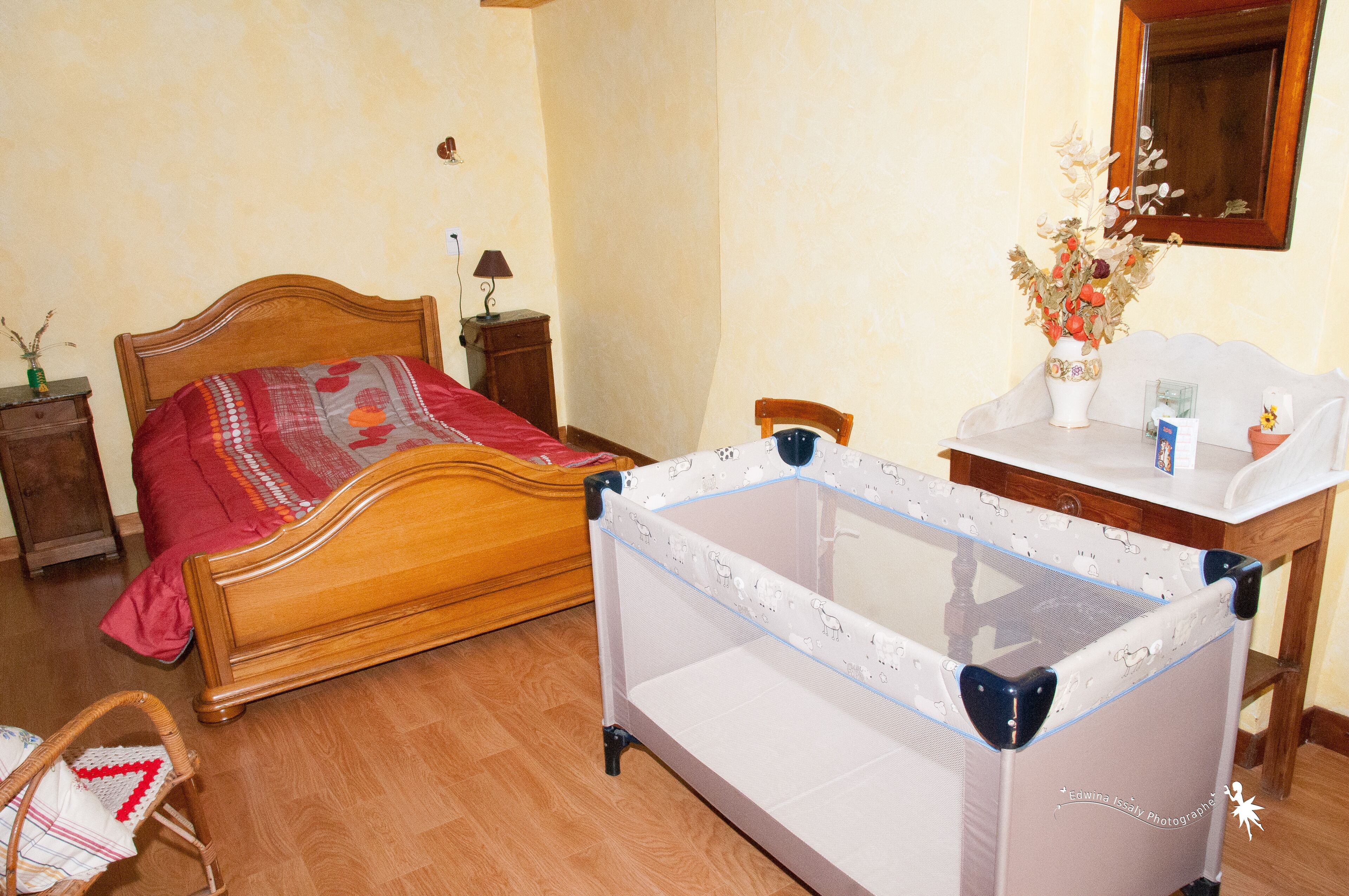 3 室のベッドルーム、アイロン / アイロン台、旅行用ベビーベッド、WiFi