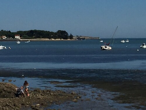 Gite für 2/4 Personen, ein Doppelzimmer, ein Schlafzimmer im Zwischengeschoss, eine Terrasse