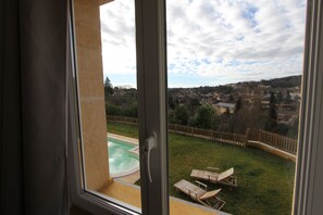 Interior - Air-conditioned house, south view private heated swimming pool 13 m. JACUZZI. (Sarlat-La-Canéda)