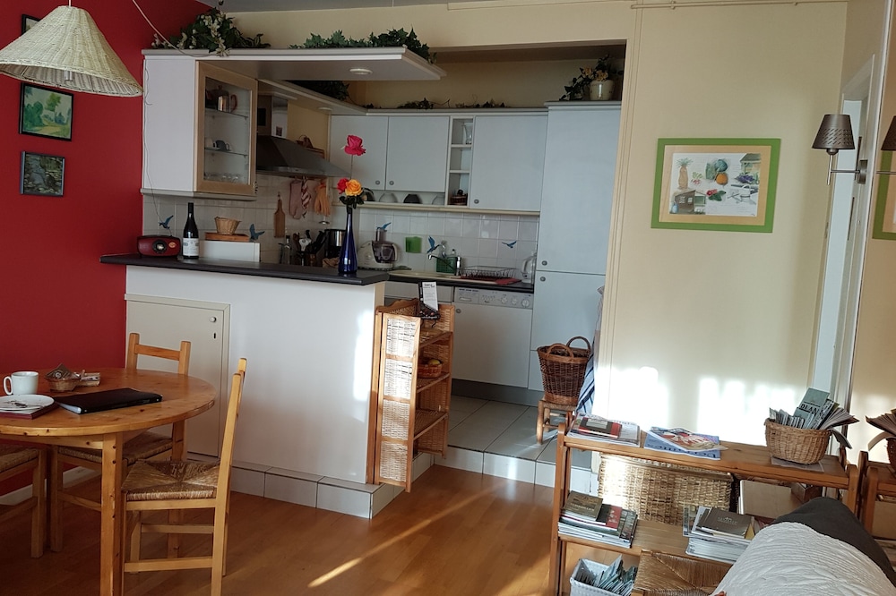 Furnished apartment in Samain, Versailles