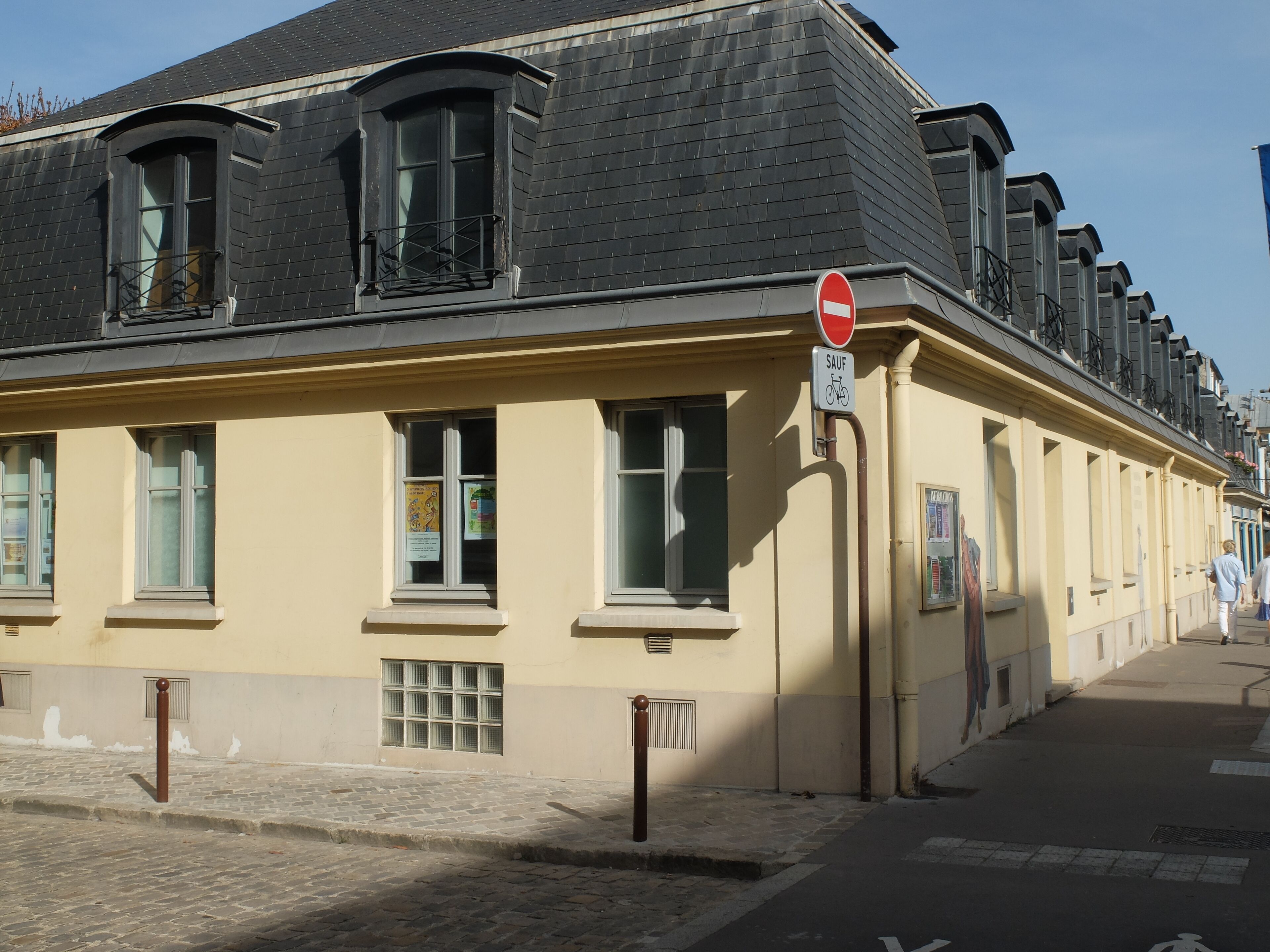Extérieur