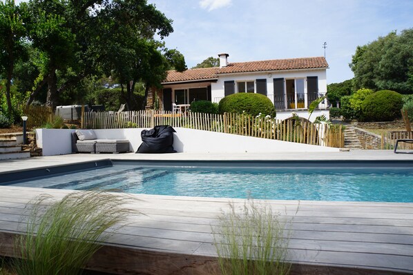 Piscine extérieure, piscine chauffée