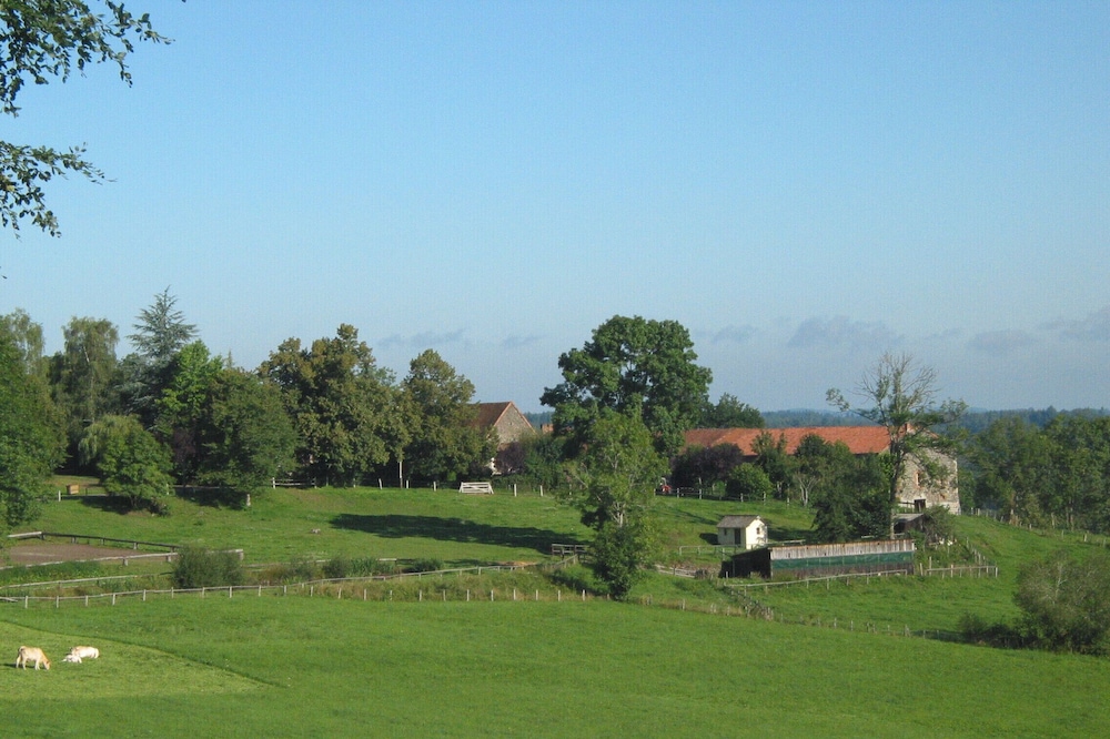 on the last Auvergne volcano, discover the welcome at the farm