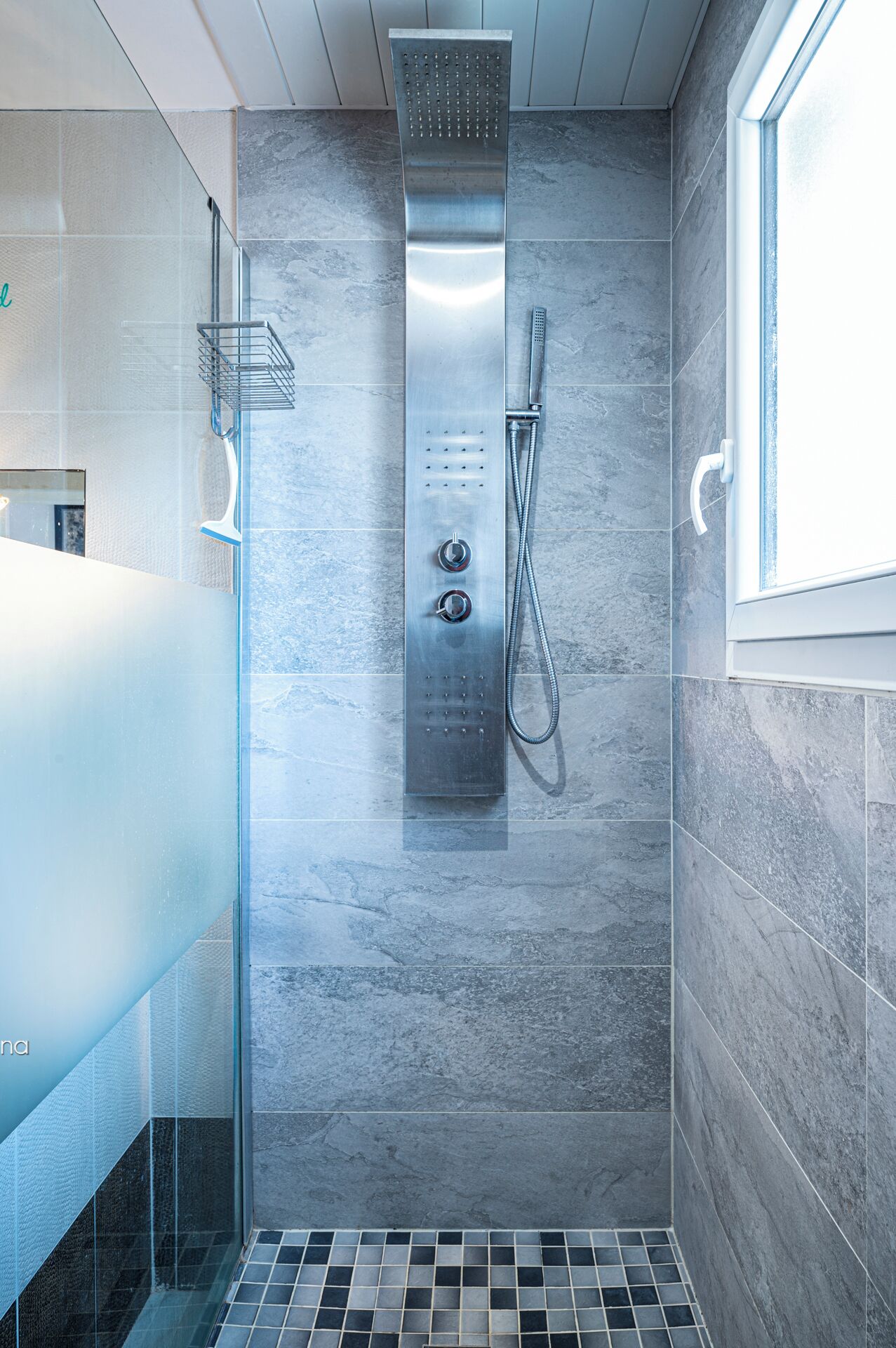 浴缸、吹风机