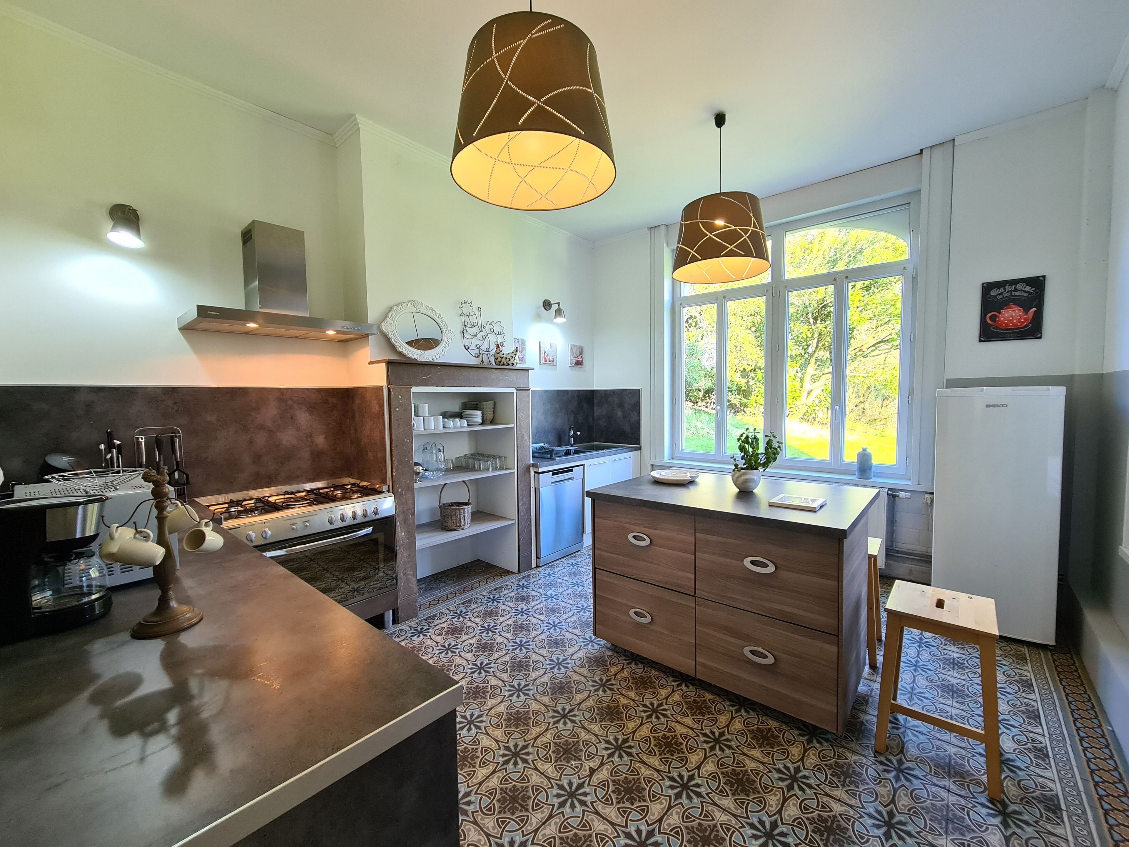 LARGE HOUSE ON THE OPAL COAST NEAR BEACHES UP TO 15 PEOPLE