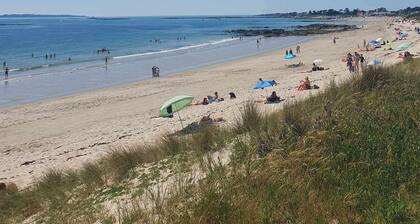 A 100m de la mer, appartement trĂšs lumineux avec vue sur le port de plaisance,
