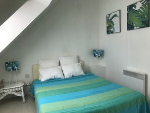 1 chambre, fer et planche à repasser, Wi-Fi gratuit