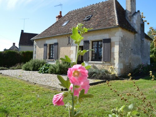 Romantic house with garden in Loire Valley, pets allowed