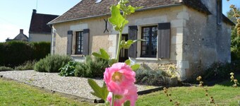 Romantic house with garden in Loire Valley, pets allowed