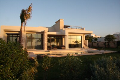 On the Gulf of Mogador, splendid Villa, ocean view, private heated pool