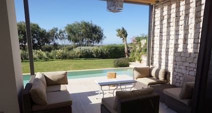 Am Golf von Mogador, herrliche Villa, Meerblick, privater beheizter Pool