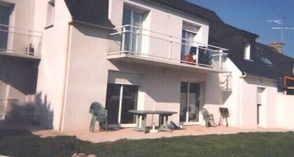 Charmant appartement dans une maison calme avec vue sur mer Ă Damgan