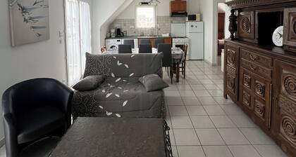 Charmant appartement dans une maison calme avec vue sur mer à Damgan