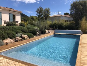 A heated pool - INDIVIDUAL VILLA FOR 8 PEOPLE WITH PRIVATE HEATED POOL (St lucie de Porto vecchio)