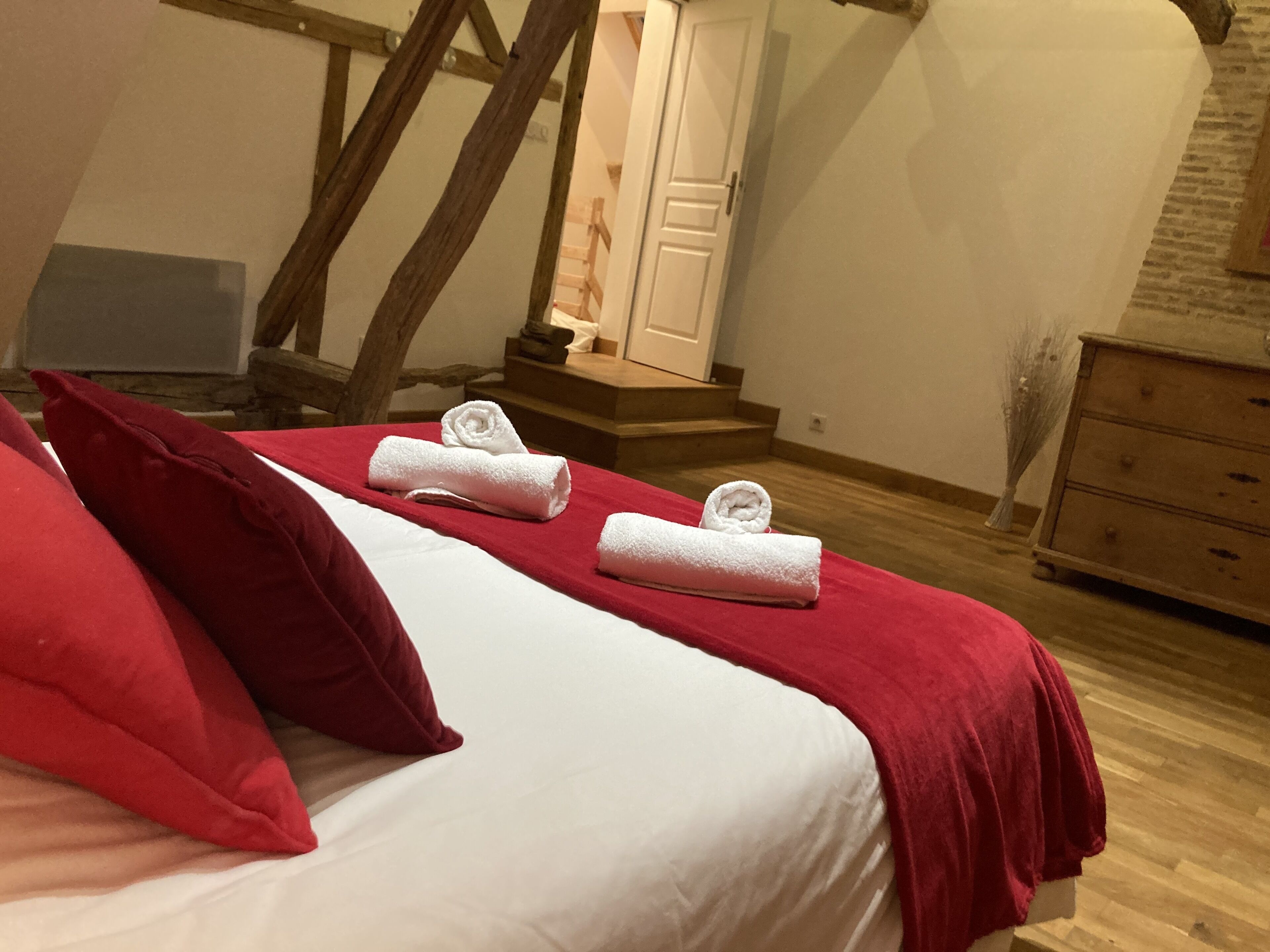 The Septfonds gite, near GUEDELON and Saint fargeau