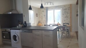 Kühlschrank, Ofen, Herdplatte, Geschirrspüler