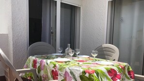 Dining - Cozy T2 Apt, 5 Guests, Terrace, Near Beach, Port Leucate (Port Leucate)