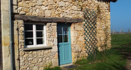 "La foigniere" Old stone outbuilding