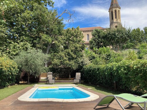 Nettes Haus mit Pool in malerischen Dorf des Massif des Maures