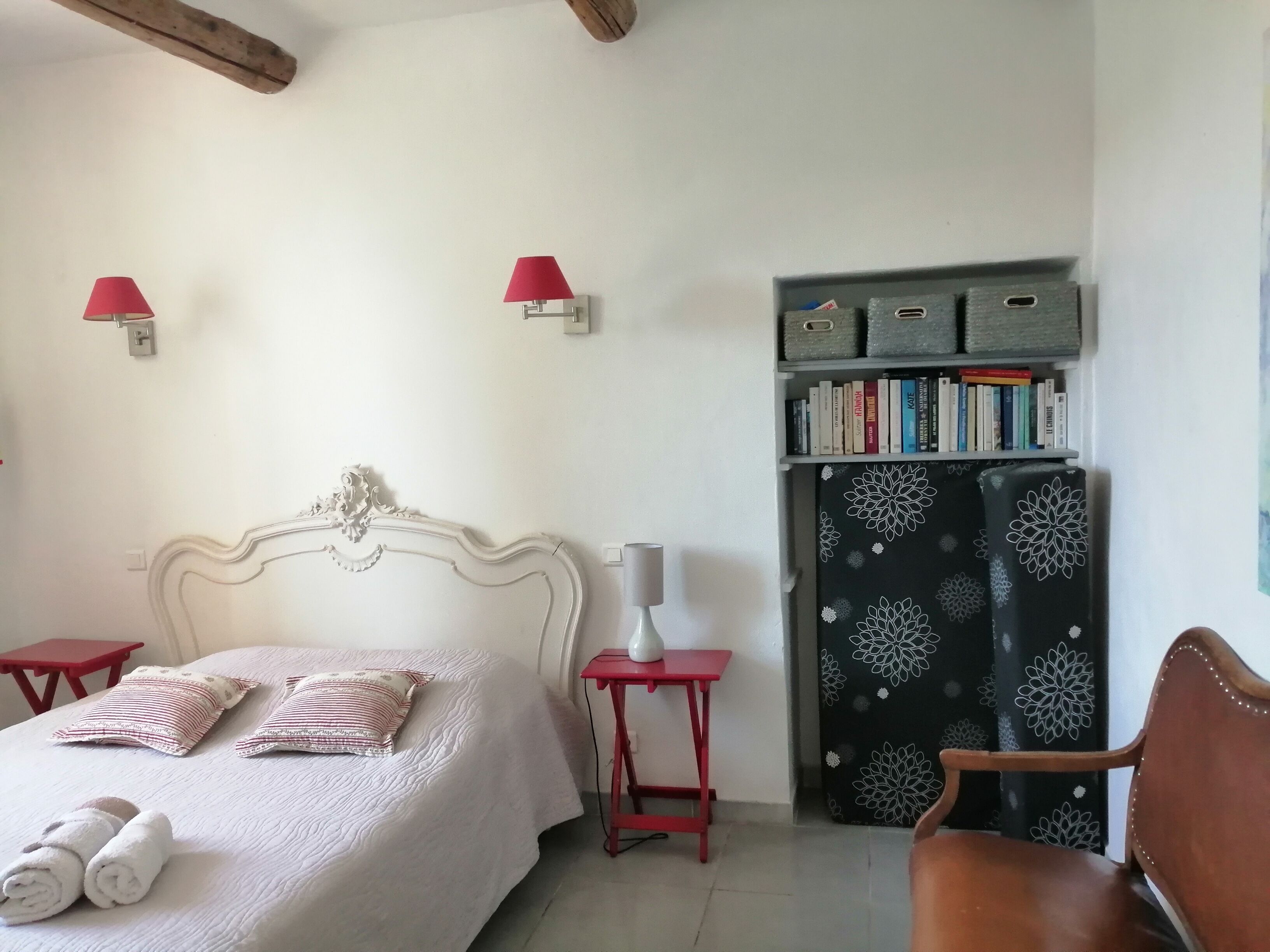 Chalets in La Bastide-aux-Buis at the foot of Ventoux, Blauvac