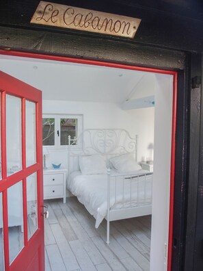 6 chambres, fer et planche à repasser, Wi-Fi gratuit, draps fournis