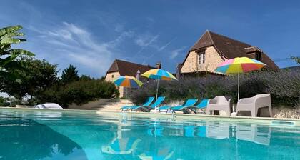 Charming cottage, private turquoise pool, PLAZAC-prox. treasures of Périgord