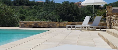 Piscine extérieure