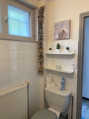 Dusch, hårtork, tvål och schampo