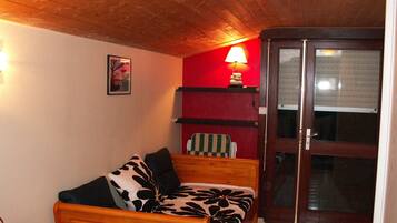 2 Schlafzimmer, Bügeleisen/Bügelbrett, WLAN