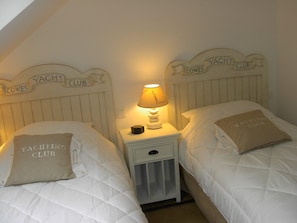 3 chambres, fer et planche à repasser, lit parapluie, Wi-Fi gratuit