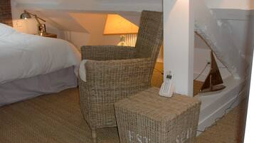 3 slaapkamers, een strijkplank/strijkijzer, reisbedje, gratis wifi