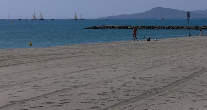 VILLA, 3*, 6/8PERS,HEATED SAFETY POOL, 200m FROM BEACH AND SHOPS