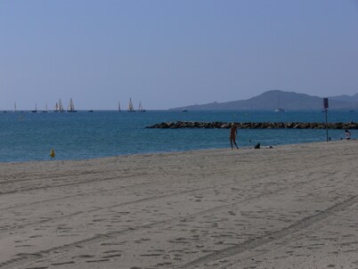 VILLA, 3*, 6/8PERS,HEATED SAFETY POOL, 200m FROM BEACH AND SHOPS
