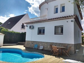 Piscine extérieure
