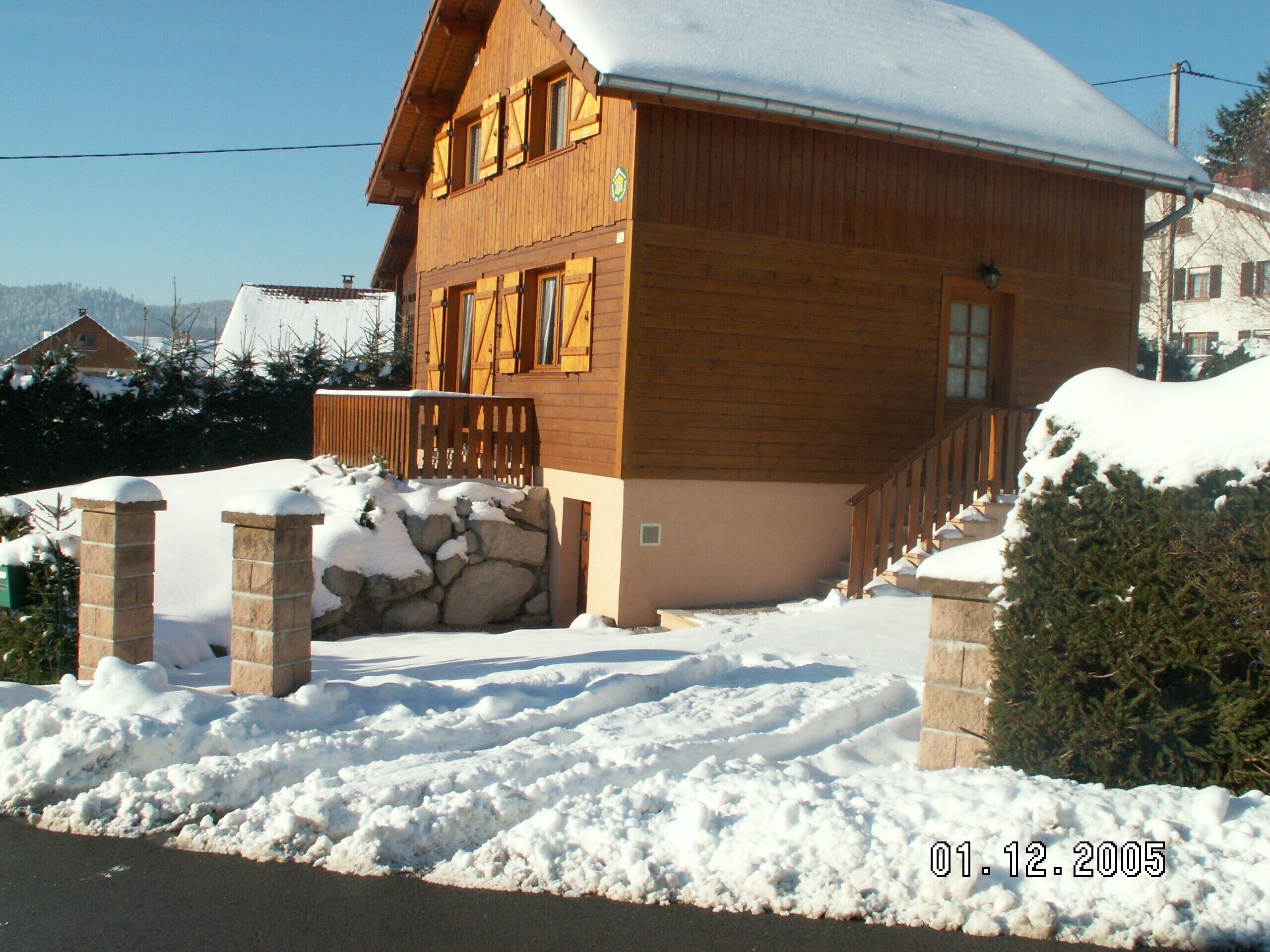 3-star chalet for 6 or 7 people in GERARDMER, on enclosed grounds, WIFI
