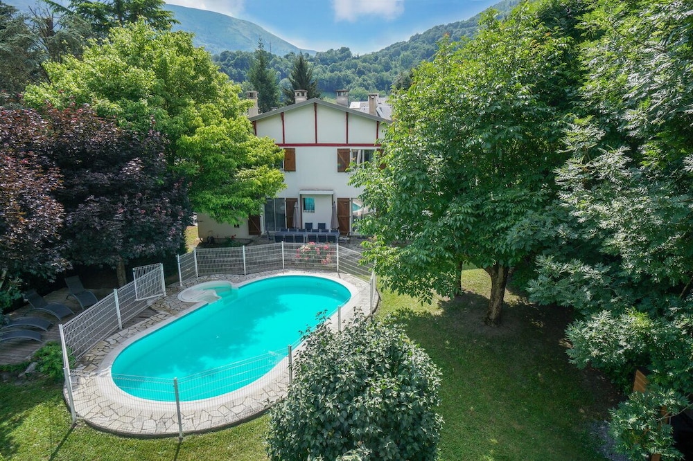 House/Gîte/Chalet 15 to 17 people 06 37 07 78 76