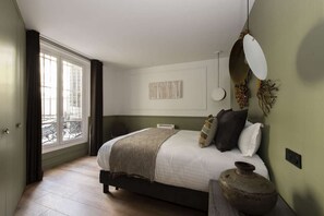 4 bedrooms, in-room safe, iron/ironing board, free WiFi - Marianne, 4BR/4BA, 8 people (París)
