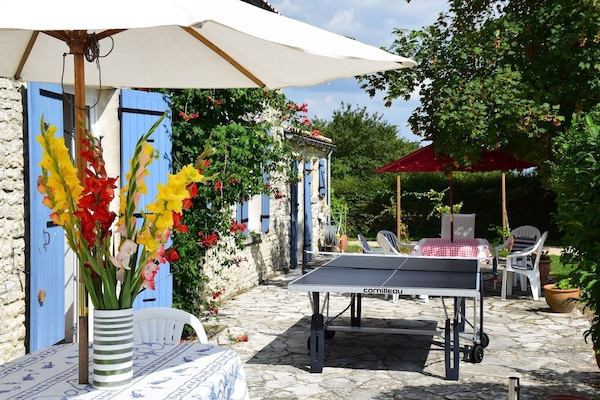 terrasse partiellement ombragée côté sud