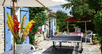 House, private pool near sea Charente-Maritime near La Rochelle, Cognac