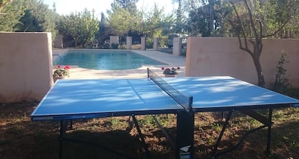 Holiday villa with pool Les Vignes - bastides-du-luberon.com