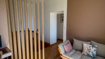 TV connectée, livres, écrans d'ordinateur, imprimantes