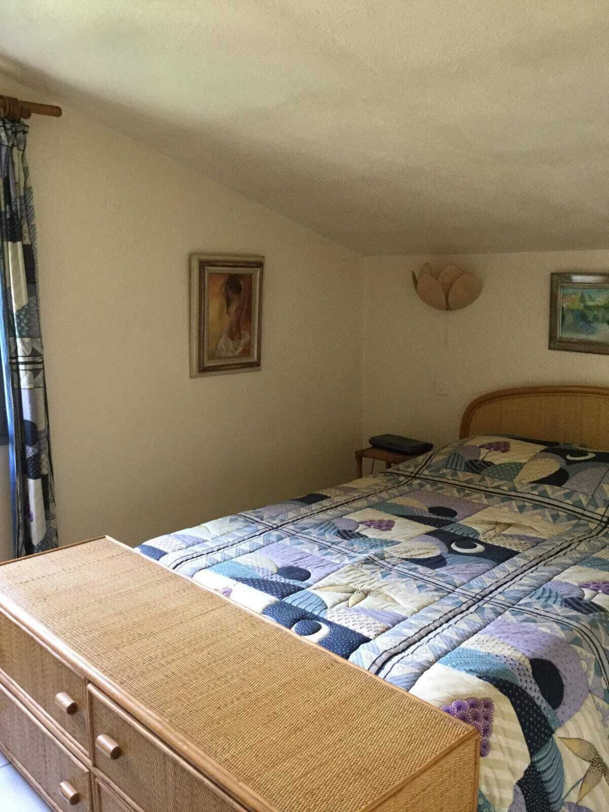 Villa on the peninsula of Giens with pool and quiet Mediterranean garden