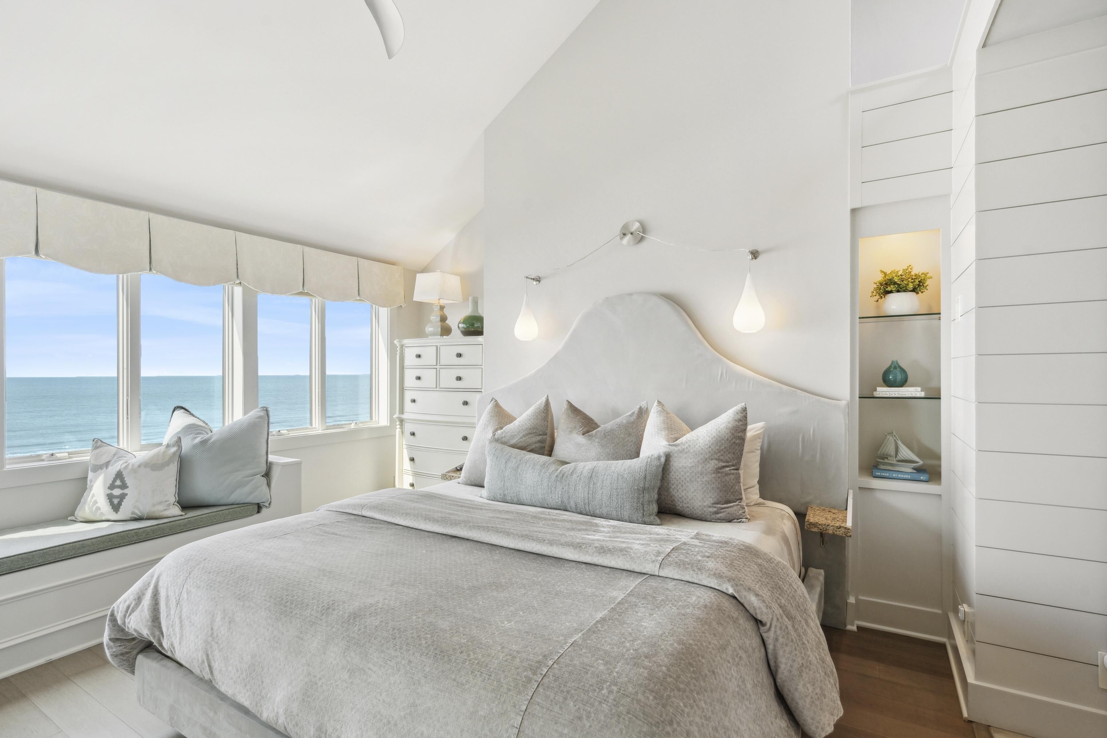 3 bedrooms, pillow-top beds, iron/ironing board, WiFi