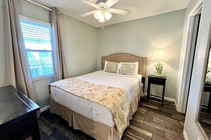 2 bedrooms, iron/ironing board, WiFi, bed sheets