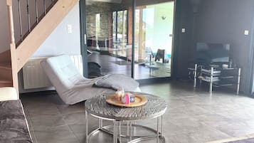 Tv, dvd-afspiller, bĂžger