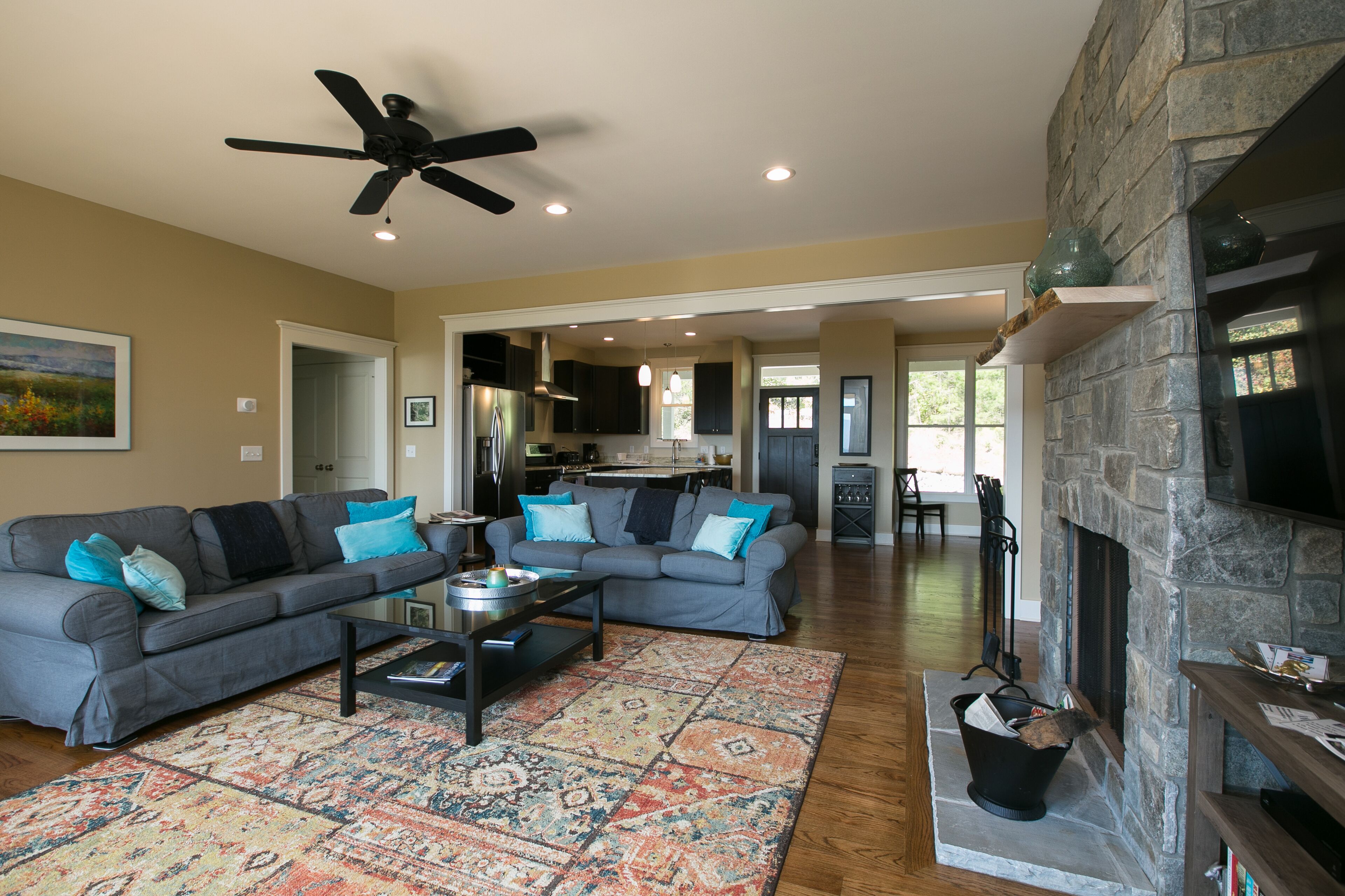 🦊 Foxhaven Breathtaking Views -14 Mins to downtown Asheville, and Fire Pit 🔥  