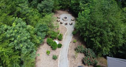 Spring Break! Epic Long Range Mtn Views! Close to Asheville, & Fire Pit! 4BR/3BA